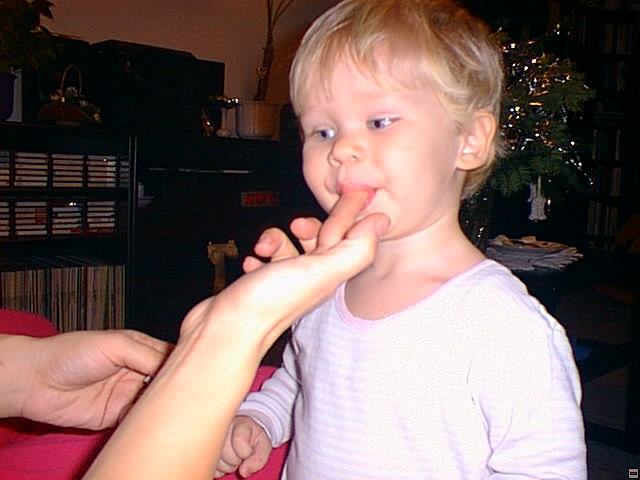 1999_1205_07.jpg