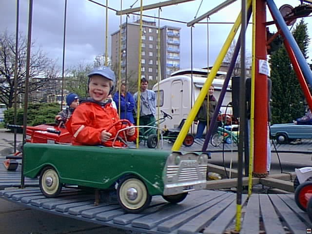 2001_0428_03.jpg