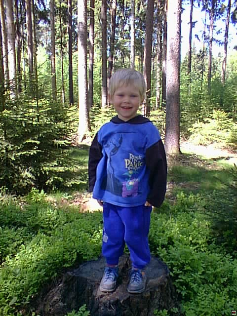 2001_0512_04.jpg