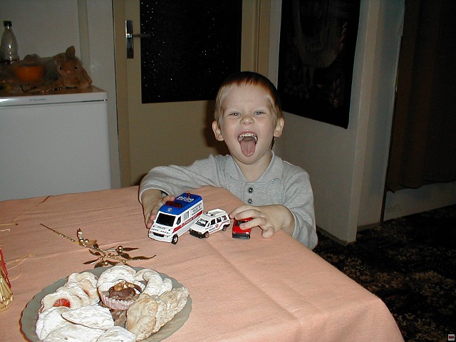 2001_1227_04.jpg