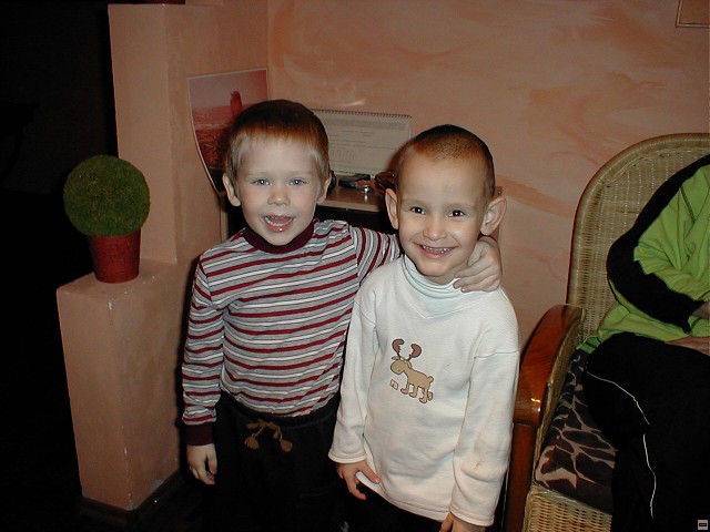 2002_0116_03.jpg