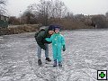 thn_2002_1214_07.jpg