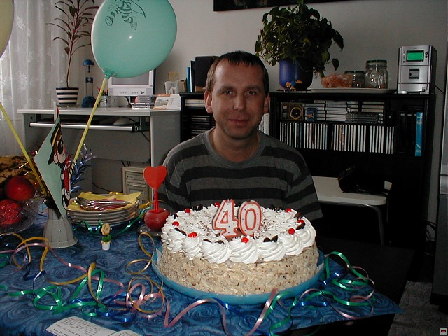 2003_0215_01.jpg