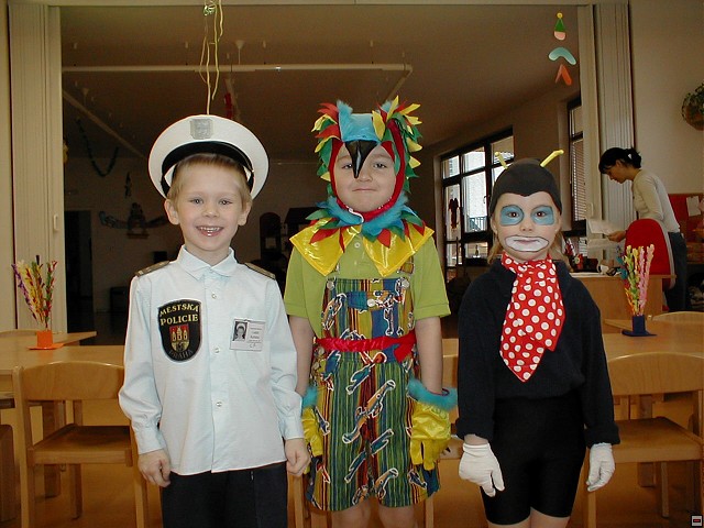 2003_0305_01.jpg