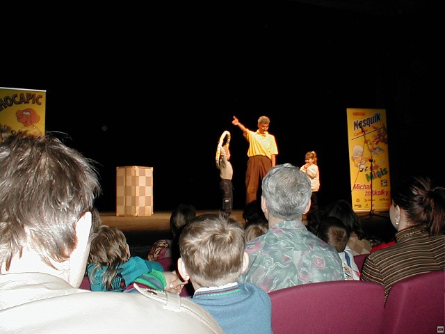 2003_0413_11.jpg