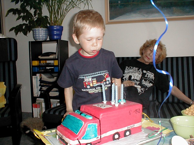2003_0419_06.jpg
