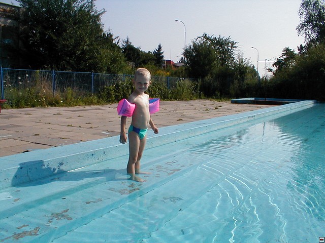 2003_0724_03.jpg